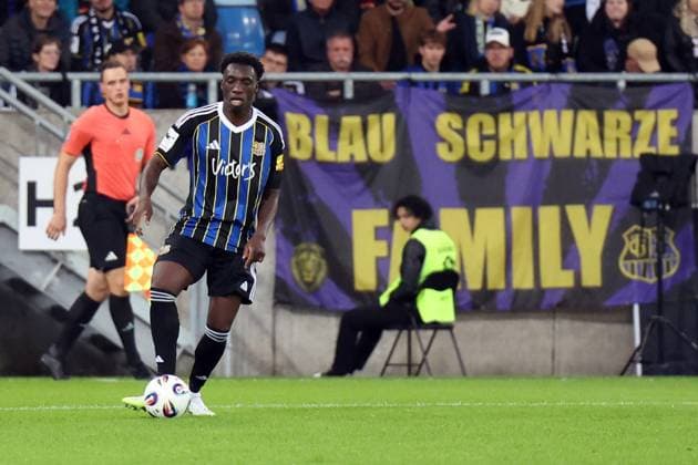 30.09.2025, xrekx, Fussball 3.Liga, 1.FC Saarbruecken - MSV Duisburg v.l. Abdoulaye Kamara (1.FC Saarbruecken) (DFL DFB REGULATIONS PROHIBIT ANY USE OF PHOTOGRAPHS as IMAGE SEQUENCES and or QUASI-VIDEO) Saarbruecken