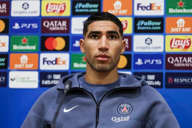 September 30, 2025, Barcelona, Barcelona, SPAIN: Achraf Hakimi of Paris Saint-Germain FC attends his press conference, PK, Pressekonferenz during the training day of Paris Saint-Germain ahead the UEFA Champions League 2025 26, football match against FC Barcelona, Barca at Estadi Olimpic Lluis Companys on September 30, 2025 in Barcelona, Spain. Barcelona SPAIN - ZUMAa181 20250930_zaa_a181_088 Copyright: xJavierxBorregox