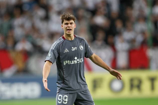 Fußball, Noah Weißhaupt wechselt zum SV Darmstadt, Archivbilder Legia Warszawa Vs Pogon Szczecin in Warsaw, Poland - 28 Sept 2025 Noah Weißhaupt of Legia Warszawa seen during Polish League PKO BP Ekstraklasa 2025 2026 football match between Legia Warszawa and Pogon Szczecin at Wojska Polskiego Stadium. Final score; Legia Warszawa 1: 0 Pogon Szczecin. Warsaw Poland Copyright: xGrzegorzxWajdax xSOPAxImagesx LEG_POG280925_27