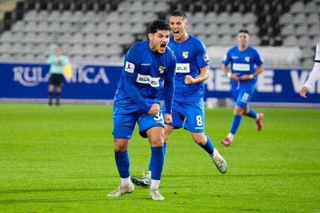 Deutschland, Fußball, Regionalliga Südwest, Saison 2025 2026, 10. Spieltag SC Freiburg II vs. TSG Balingen Dreisamstadion (Freiburg): Halim Eroglu (TSG Balingen ,34) Tor, Torjubel, Emotionen, Torschuss, Freude, Jubel, Freiburg Dreisamstadion Baden-Württemberg Deutschland Copyright: xFINLEYxMÖRCHx