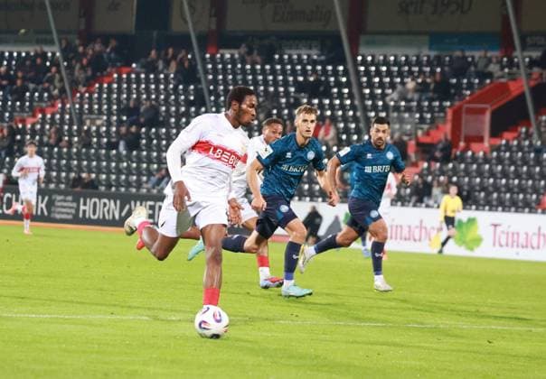 30.09.25 VfB Stuttgart II - SV Wehen Wiesbaden Deutschland, Großaspach, 30.09.2025, Fussball, 3. Liga, VfB Stuttgart II - SV Wehen Wiesbaden: Mohamed Sakoh VFB.