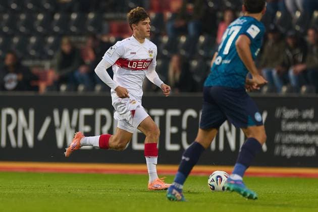 Lauri Penna (VfB Stuttgart II, 07) GER, VfB Stuttgart II vs. SV Wehen Wiesbaden, Fussball, Herren, 3. Liga, 9. Spieltag, Spielzeit 2025 2026, 30.09.2025 GER, VfB Stuttgart II vs. SV Wehen Wiesbaden, Fussball, Herren, 3. Liga, 9. Spieltag, Spielzeit 2025 2026, 30.09.2025 Aspach Copyright: xEibner-Pressefoto GeraldxOelze-dx EP_ODS