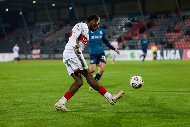 Mohamed Sankoh (VfB Stuttgart II, 44) GER, VfB Stuttgart II vs. SV Wehen Wiesbaden, Fussball, Herren, 3. Liga, 9. Spieltag, Spielzeit 2025 2026, 30.09.2025 GER, VfB Stuttgart II vs. SV Wehen Wiesbaden, Fussball, Herren, 3. Liga, 9. Spieltag, Spielzeit 2025 2026, 30.09.2025 Aspach Copyright: xEibner-Pressefoto GeraldxOelze-dx EP_ODS