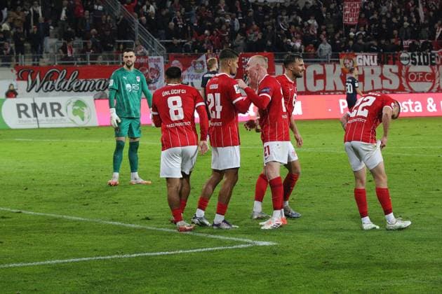 30.09.2025 xmgoodx Offenbach am Main, Sparda-Bank-Hessen Stadion - Stadion Bieberer Berg Regionalliga Saison 2025 2026 Kickers Offenbach (OFC) - SG Barockstadt Fulda-Lehnerz Torjubel nach dem Tor zum 1:0 durch Valdrin Mustafa (9, OFC)