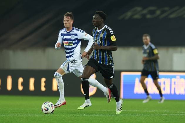 Fussball, 3. Liga Saison 2025 2026 9. Spieltag 1.FC Saarbrücken - MSV Duisburg 30.09.2025, Ludwigsparkstadion Abdoulaye Kamara (Saarbrücken, 15) Saarbrücken Ludwigsparkstadion Saarland Deutschland