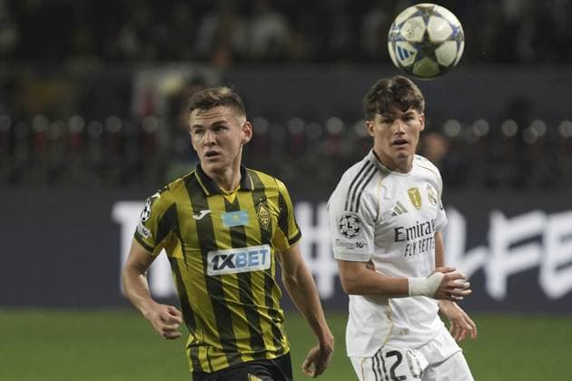 Kairat Almaty v Real Madrid - UEFA Champions League ALMATY, KAZAKHSTAN - SEPTEMBER 30: Real Madrid’s Fran Garcia (20) battles for the ball with Kairat Almaty Aleksandr Mrynskiy (24) during the UEFA Champions League group stage match between Kairat Almaty and Real Madrid at Almaty Ortalyk Stadion in Almaty, Kazakhstan on September 30, 2025. Turar Kazangapov Anadolu Almaty Kazakhstan. Editorial use only. Please get in touch for any other usage.  Copyright: x2025xAnadoluxTurarxKazangapovx