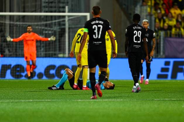 UEFA Champions League 2025 2026 Bodo Glimt Tottenham Bodo 20250930 Referee Ivan Kruzliak falls during the Champions League match between Bodo Glimt and Tottenham at Aspmyra Stadium Photo Mats Torbergsen NTB Bodo Norway EDITORIAL USE ONLY RESTRICTED USE FOR BETTING COMPANIES  Copyright: xMatsxTorbergsenx xNTBx