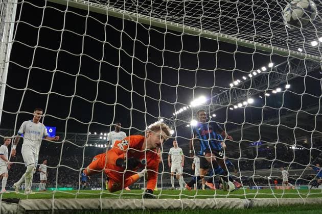 September 30, 2025, Bergamo, Lombardia: Atalanta s Mario Pasalic scores the goal 2-1 during the UEFA Champions League soccer match between Atalanta BC and Club Brugge at the Bergamo Stadium in Bergamo, Italy, 30 September 2025..ANSA MICHELE MARAVIGLIA. Soccer: Champions League; Atalanta-Club Brugge  - ZUMAa110 20250930_zaf_a110_065 Copyright: xMichelexMaravigliax