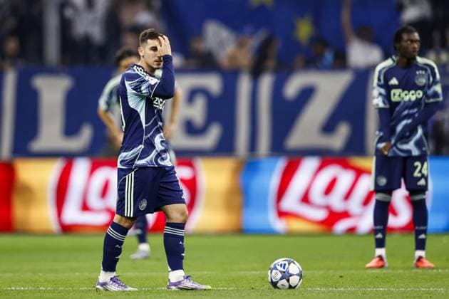 MARSEILLE - Oscar Gloukh of Ajax is disappointed with the 3-0 defeat during the UEFA Champions League match between Olympique Marseille and Ajax at the Stade Velodrome on September 30, 2025, in Marseille, France. ANP MAURICE VAN STEEN xVIxANPxSportx xxANPxIVx 537970805 originalFilename: 537970805.jpg