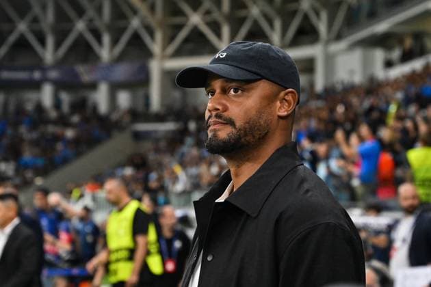 UEFA Champions League; Paphos FC - FC Bayern München; 30.09.2025 im Bild Vincent KOMPANY Trainer FC Bayern Muenchen kurz vor Anpfiff der Partie UEFA Champions League: Paphos FC - FC Bayern München; Alphamega Stadium am 30.09.2025 Copyright: xBEAUTIFULxSPORTS Goldbergx