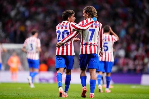 Atletico de Madrid v Eintracht Frankfurt - UEFA Champions League 2025 26 League Phase MD2 Giuliano Simeone centre-forward of Atletico de Madrid and Argentina celebrates with Antoine Griezmann after scoring his sides first goal during the UEFA Champions League 2025 26 League Phase MD2 match between Atletico de Madrid and Eintracht Frankfurt at Estadio Metropolitano on September 30, 2025 in Madrid, Spain. Madrid Spain  Copyright: xJosexBretonx originalFilename:bretonhernandez-atletico250930_np0LP.jpg