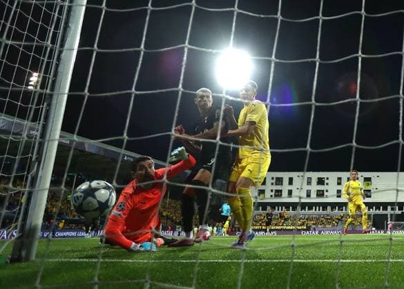 Jostein Gundersen of Bodo Glimt scores an own goal under pressure from Richarlison of Tottenham Hotspur FK Bodo Glimt v Tottenham Hotspur, UEFA Champions League, Group Stage, Football, Aspmyra Stadion, Bodo, Norway - 30 Sep 2025Bodo Aspmyra Stadion Norway EDITORIAL USE ONLY No use with unauthorised audio, video, data, fixture lists, club league logos or live services. Online in-match use limited to 120 images, no video emulation. No use in betting, games or single club league player publications. Copyright: xMichaelxZemanek Shutterstockx 15504026as