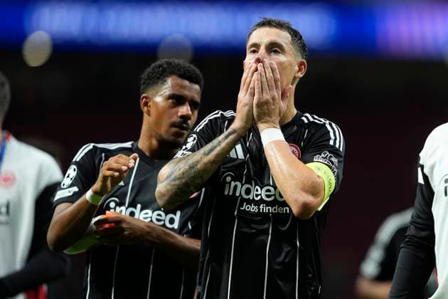 ATLETICO DE MADRID v EINTRACHT FRANKFURT. CHAMPIONS LEAGUE 2025 2026. ROUND 2 MATCH. Eintracht Frankfurt s Ansgar Knauff (l) and Robin Koch dejected after Champions League 2025 2026, Round 2 match. September 30 ,2025. (ALTERPHOTOS Acero) MadridSpain  Copyright: xAcerox