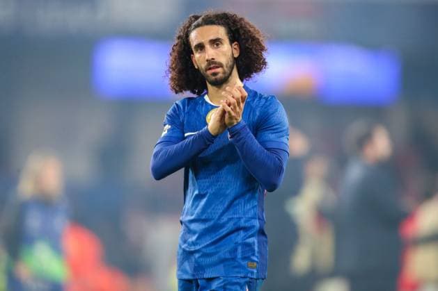 Marc Cucurella of Chelsea thanks the home support after the match Chelsea FC v SL Benfica, Football, UEFA Champions League - League Stage, Stamford Bridge, London, UK, 30 09 25 Editorial use only  Copyright: xAnthonyxHanc Shutterstockx 15511739at