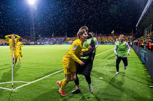 Sport Bilder des Tages 250930 Jens Petter Hauge of Bodo Glimt celebrates after scoring the 2-0 goal during the UEFA Champions League football match between Bodo Glimt and Tottenham on September 30, 2025 in Bodo. Photo: Marius Simensen BILDBYRAN Cop 238 MM0044 bbeng bodo glimt football fotball fotboll jubel mesterligaen soccer spurs tottenham hotspur uefa champions league *** 250930 Jens Petter Hauge of Bodo Glimt celebrates after scoring the 2 0 goal during the UEFA Champions League football match between Bodo Glimt and Tottenham on September 30, 2025 in Bodo Photo Marius Simensen BILDBYRAN Cop 238 MM0044 bbeng bodo glimt football fotball fotboll jubel mesterligaen soccer spurs tottenham hotspur uefa champions league  Copyright: MARIUSxSIMENSEN BB250930ZO018