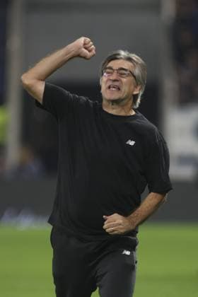 CALCIO - UEFA Champions League - Atalanta BC vs Club Brugge KV Ivan Juric Head Coach of Atalanta BC celebrate the victory at the end of Atalanta BC vs Club Brugge, Chanpions League 2025-26 League phase, Matchday 2Â°, game at New Balance Arena in Bergamo (BG), Italy, on September 30, 2025. Bergamo Italy  Copyright: xIPAxSport ABACAx
