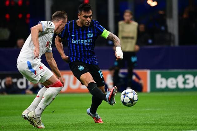 Inter Milan v Slavia Praha - UEFA Champions League MILAN, ITALY - SEPTEMBER 30: Lautaro Martinez of Inter Milan shoots during the UEFA Champions League football match Inter Milan vs Slavia Prague at San Siro Stadium in Milan, Italy on September 30, 2025 Piero Cruciatti Anadolu Milan Italy. Editorial use only. Please get in touch for any other usage.  Copyright: x2025xAnadoluxPieroxCruciattix