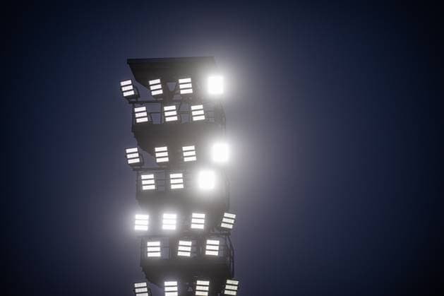Rostock, Deutschland 30. September 2025: 3. Liga - 2025 2026 - FC Hansa Rostock vs. FC Energie Cottbus Im Bild: Flutlichtmast vom Ostseestadion DFB regulations prohibit any use of photographs as image sequences and or quasi-video. Copyright: xFotostandx xVoelkerx