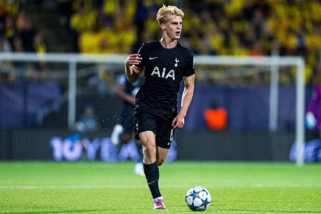 250930 Lucas Bergvall of Tottenham Hotspur during the UEFA Champions League football match between Bodo Glimt and Tottenham on September 30, 2025 in Bodo. Photo: Marius Simensen BILDBYRAN Cop 238 MM0044 bbeng bodo glimt football fotball fotboll mesterligaen soccer spurs tottenham hotspur uefa champions league Copyright: MARIUSxSIMENSEN BB250930ZJ012