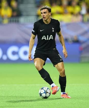Joao Palhinha of Tottenham Hotspur FK Bodo Glimt v Tottenham Hotspur, UEFA Champions League, Group Stage, Football, Aspmyra Stadion, Bodo, Norway - 30 Sep 2025Bodo Aspmyra Stadion Norway EDITORIAL USE ONLY No use with unauthorised audio, video, data, fixture lists, club league logos or live services. Online in-match use limited to 120 images, no video emulation. No use in betting, games or single club league player publications. Copyright: xMichaelxZemanek Shutterstockx 15504026ca