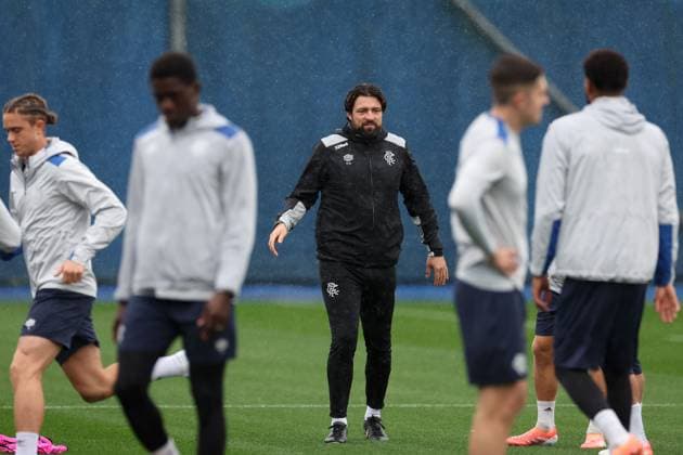 Rangers head coach Russell Martin during training ahead of tomorrow s Europa League group phase match against Sturm Graz. Rangers Training - The Rangers Training Centre, Glasgow, Lanarkshire, Scotland, UK - 01 Oct 2025Glasgow The Rangers Training Centre Lanarkshire United Kingdom  Copyright: xO Rourke RangersxFC Shutterstockx 15512623ag