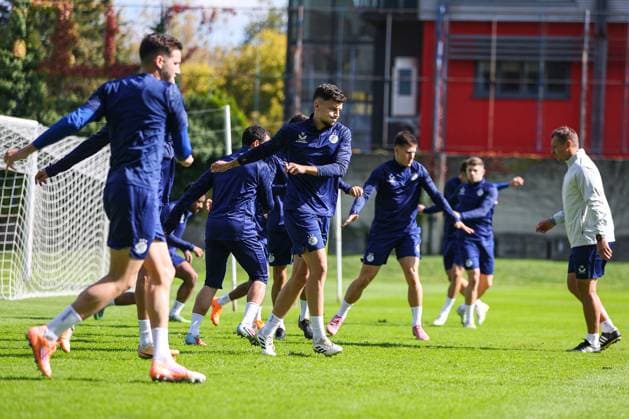 PXL_GNK Dinamo training GNK Dinamo training at Maksimir stadium in Zagreb, Croatia on 01. October 2025 before UEFA Europa league match with Maccabi Tel Aviv FC. Marko Soldo, Niko Galesic, Mateo Lisica  GoranxStanzl PIXSELL