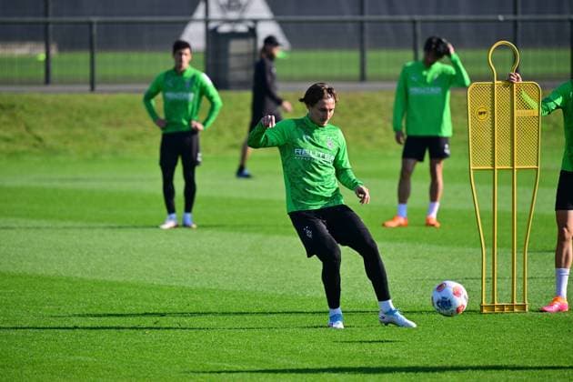 01.10.2025; Moenchengladbach; Fussball, Herren, Saison 2025 2026, Training Borussia Moenchengladbach Rocco Reitz (Gladbach) DFL regulations prohibit any use of photographs as image sequences and or quasi-video. Borussia-Park NRW Deutschland