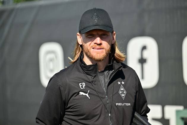 01.10.2025; Moenchengladbach; Fussball, Herren, Saison 2025 2026, Training Borussia Moenchengladbach Eugen Polanski (Interimstrainer Gladbach) DFL regulations prohibit any use of photographs as image sequences and or quasi-video. Borussia-Park NRW Deutschland