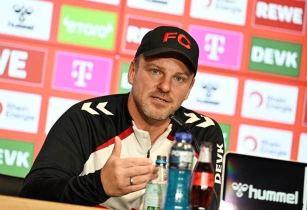01.10.2025, xophax, Fussball 1.Bundesliga, 1.FC Koeln, 1.FC Köln Pressekonferenz mit Trainer Lukas Kwasniok vor dem Spiel in Hoffenheim Koeln