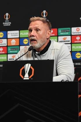 Genk s head coach Thorsten Fink pictured during a press conference, PK, Pressekonferenz of Belgian soccer team KRC Genk, on Wednesday 01 October 2025, in Genk. The team will play the Hungarian Ferencvarosi TC on Thursday, second game (out of 8) in the league phase of the UEFA Europa League competition. JILLxDELSAUX  x135817149x