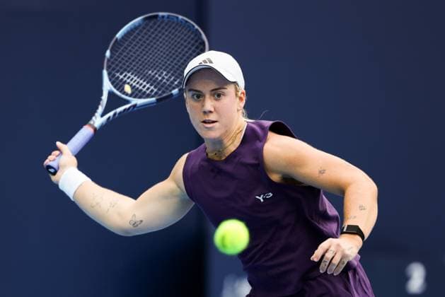 BEIJING, CHINA - OCTOBER 01: Sonay Kartal of Great Britain competes in the Women s Singles Round of 16 match against Mirra Andreeva on day 10 of the 2025 China Open at the National Tennis Center on October 1, 2025 in Beijing, China.  Copyright: xVCGx 111594407329