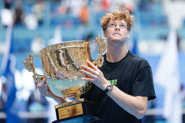 BEIJING, CHINA - OCTOBER 01: Champion Jannik Sinner of Italy celebrates after the Men s Singles Final match on day 10 of the 2025 China Open at the National Tennis Center on October 1, 2025 in Beijing, China.  Copyright: xChinaxNewsxServicex 111594409114