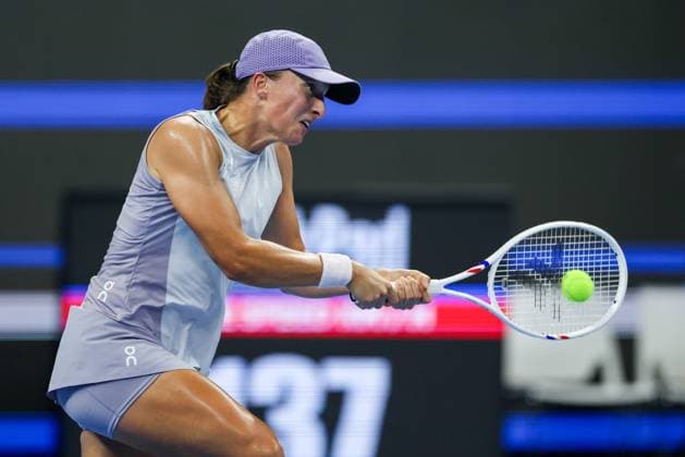 BEIJING, CHINA - OCTOBER 01: Iga Swiatek of Poland competes in the Women s Singles Round of 16 match against Emma Navarro of the United States on day 10 of the 2025 China Open at the National Tennis Center on October 1, 2025 in Beijing, China.  Copyright: xVCGx 111594424927