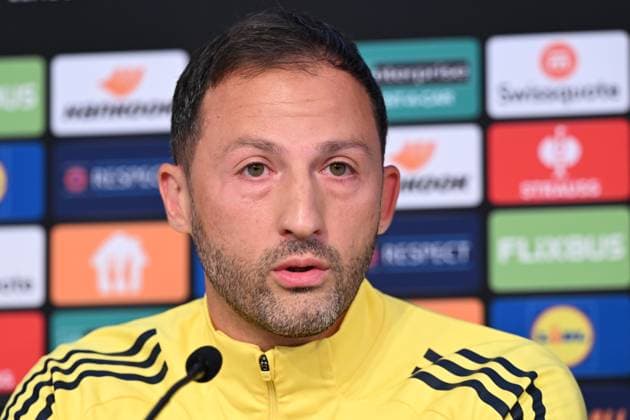 Ahead of Fenerbahce v Nice - UEFA Europa League ISTANBUL, TURKIYE - OCTOBER 1: Fenerbahce head coach Domenico Tedesco speaks during a press conference, PK, Pressekonferenz at the club s Can Bartu Facilities ahead of their UEFA Europa League second group stage match against France s Nice, on October 2, 2025, in Istanbul, Turkiye. Saffet Azak Anadolu Istanbul Turkey. Editorial use only. Please get in touch for any other usage.  Copyright: x2025xAnadoluxSaffetxAzakx