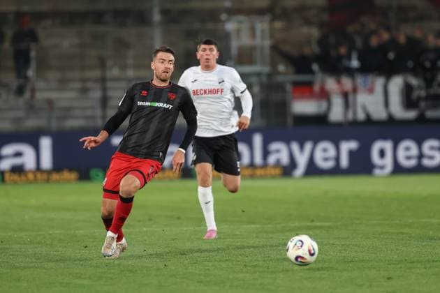3. Liga; SC Verl - FC Ingolstadt 04; Max Besuschkow (17, FCI) Besio Alessio (23 Verl) 3. Liga - FC Ingolstadt 04 Saison 2025 2026 SC Verl