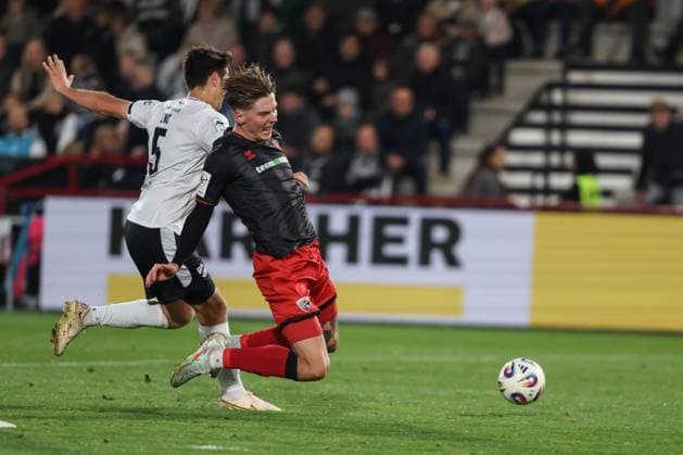 3. Liga; SC Verl - FC Ingolstadt 04; Frederik Christensen (11, FCI) Foul Ens Martin (5 Verl) 3. Liga - FC Ingolstadt 04 Saison 2025 2026 SC Verl