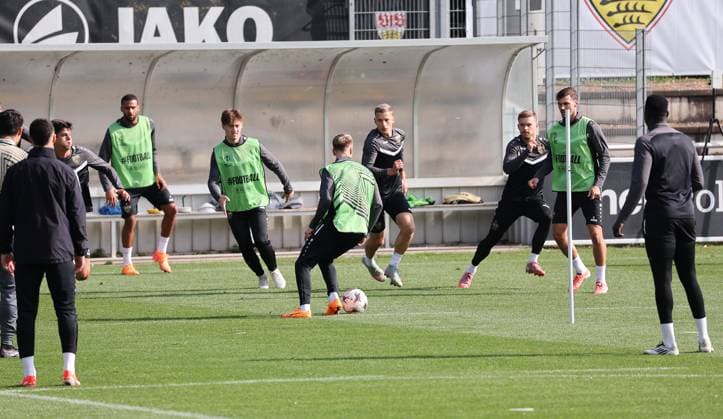 01.10.2025, Deutschland, Stuttgart, Fußball UEFA Europa League, Saison 2025 2026, VfB Stuttgart Training,