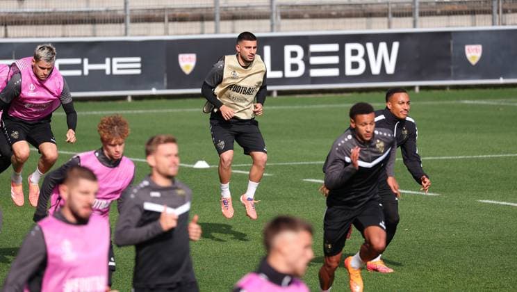 01.10.2025, Deutschland, Stuttgart, Fußball UEFA Europa League, Saison 2025 2026, VfB Stuttgart Training, Deniz Undav