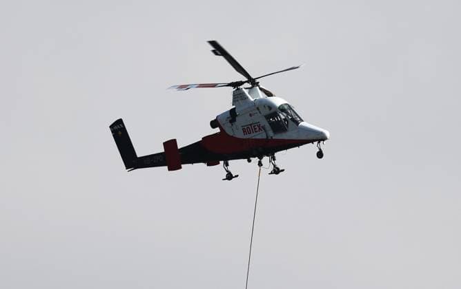 01.10.2025, Deutschland, Stuttgart, Fußball UEFA Europa League, Saison 2025 2026, VfB Stuttgart Training, Helikopter, Hubschrauber