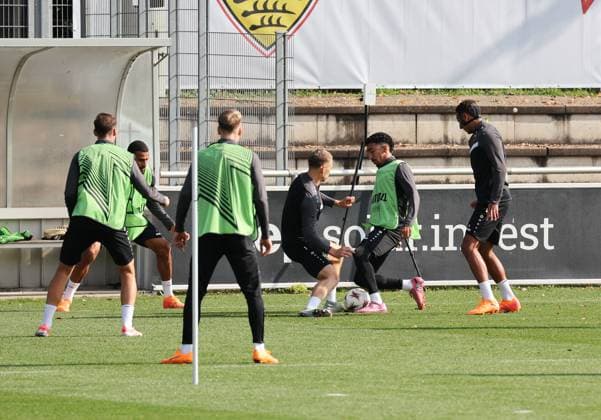 01.10.2025, Deutschland, Stuttgart, Fußball UEFA Europa League, Saison 2025 2026, VfB Stuttgart Training,