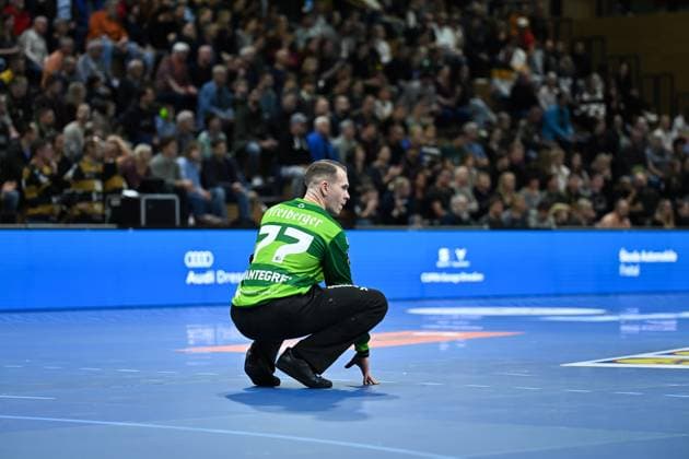 Robin Cantegrel (HC Elbflorenz 2006, 77) HC Elbflorenz 2006 vs. HSV Hamburg, DHB-Pokal Herren, Spielzeit 2025 2026, 01.10.2025 HC Elbflorenz 2006 vs. HSV Hamburg - DHB-Pokal Herren, Spielzeit 2025 2026, 01.10.2025 Dresden Copyright: xEibner-Pressefoto xHoepnerx EP_PHR