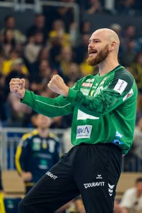 Mike Jensen (20; Rhein Neckar Löwen) zeigt Jubel nach Parade DHB-Pokal 2025 26 2. Runde: Rhein-Neckar Löwen vs. SG Flensburg-Handewitt im SNP-Dome in Heidelberg. DHB-Pokal 2025 26 2. Runde: Rhein-Neckar Löwen vs. SG Flensburg-Handewitt; 01.10.2025 Copyright: xMaxxMesterx