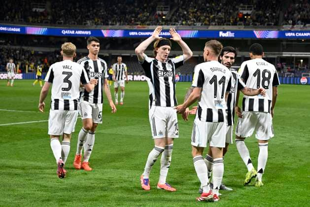 Royale Union Saint-Gilloise v Newcastle United - UEFA Champions League BRUSSELS, BELGIUM - OCTOBER 01 : Barnes Harvey forward of Newcastle United celebrates after scoring during the UEFA Champions League 2025 26 League Phase MD2 match between Royale Union Saint-Gilloise and Newcastle United on October 1, 2025 in Brussels, Belgium, 01 10 2025 Brussels Belgium  Copyright: xJanxDexMeuleneirx