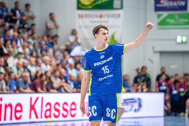DHB Pokal; TV Hüttenberg - VfL Gummersbach, 01.10.25 Miro Schluroff (VfL Gummersbach, 15) DHB Pokal; TV Hüttenberg - VfL Gummersbach: Hüttenberg, 01.10.25 Copyright: xBEAUTIFULxSPORTS Roeczeyx