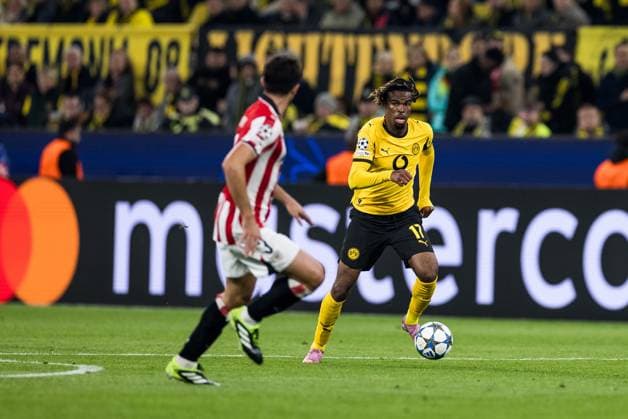 UEFA Champions League, Borussia Dortmund - Athletic Club Bilbao; 01.10.2025 Carney Chukwuemeka (Borussia Dortmund, 17) am Ball UEFA Champions League, Borussia Dortmund - Athletic Club Bilbao, Dortmund, SIGNAL IDUNA PARK am 01.10.2025 Copyright: xBEAUTIFULxSPORTS Wunderlx