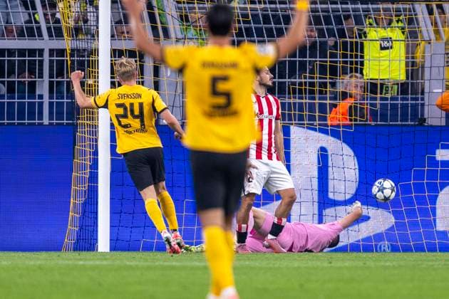 01.10.2025, Borussia Dortmund - Athletik Bilbao, UEFA Champions League, 2. Spieltag: Daniel Svensson (Borussia Dortmund) erzielt das Tor zum 1:0. WICHTIGER HINWEIS: Gemäß den Vorgaben der UEFA ist es untersagt, in dem Stadion und oder vom Spiel angefertigte Fotoaufnahmen in Form von Sequenzbildern und oder videoähnlichen Fotostrecken zu verwerten bzw. verwerten zu lassen. Copyright: xDavidxInderliedx