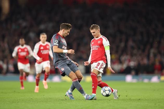 Arsenal FC v Olympiacos FC, Champions League Panagiotis Retsos of Olympiacos and Martin Odegaard of Arsenal during the Arsenal FC v Olympiacos FC UEFA Champions League Round One Group Stage match at the Arsenal Stadium, London, England, United Kingdom on 1 October 2025 Credit: Katie Chan Every Second Media Editorial use only. All images are copyright Every Second Media Limited. No images may be reproduced without prior permission. Copyright: xIMAGO EveryxSecondxMediax ESM-1605-0032 KatiexChanx xEveryxSecondxMediax