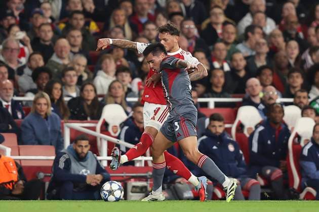 Arsenal FC v Olympiacos FC, Champions League Ben White of Arsenal and Francisco Ortega of Olympiacos during the Arsenal FC v Olympiacos FC UEFA Champions League Round One Group Stage match at the Arsenal Stadium, London, England, United Kingdom on 1 October 2025 Credit: Katie Chan Every Second Media Editorial use only. All images are copyright Every Second Media Limited. No images may be reproduced without prior permission. Copyright: xIMAGO EveryxSecondxMediax ESM-1605-0038 KatiexChanx xEveryxSecondxMediax