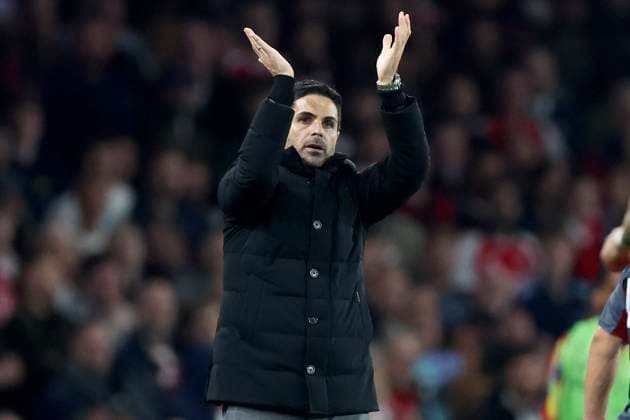 Arsenal FC v Olympiacos FC - UEFA Champions League 2025 26 League Phase MD2 Mikel Arteta, Manager of Arsenal applauds play during the UEFA Champions League 2025 26 League Phase MD2 match between Arsenal FC and Olympiacos FC at Arsenal Stadium on October 1, 2025 in London, England. London Arsenal Stadium England United Kingdom Copyright: xNigelxFrench Sportsphoto APLx 14136681