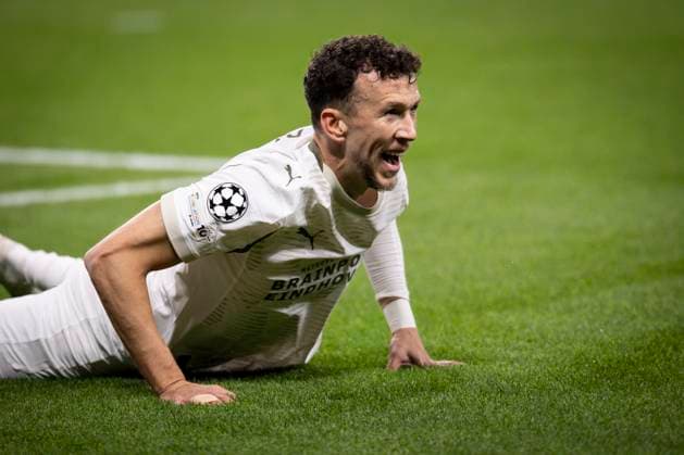 UEFA Champions League, Bayer 04 Leverkusen - PSV Eindhoven; 01.10.2025 Ivan Perisic (PSV Eindhoven, 5) ärgert sich über einen vergebenen Abschluss; UEFA Champions League, Bayer 04 Leverkusen - PSV Eindhoven, Spieltag 2 am 01.10.2025 in der BayArena in Leverkusen. Copyright: xBEAUTIFULxSPORTS AxelxKohringx